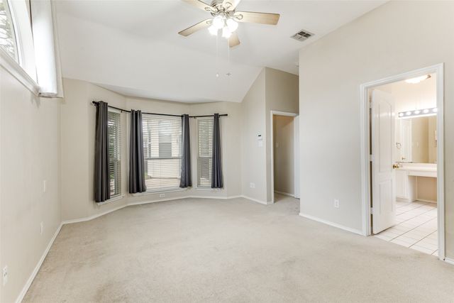 5673 Rockport Lane, Haltom City, TX 76137