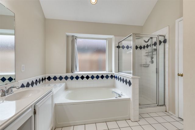 5673 Rockport Lane, Haltom City, TX 76137