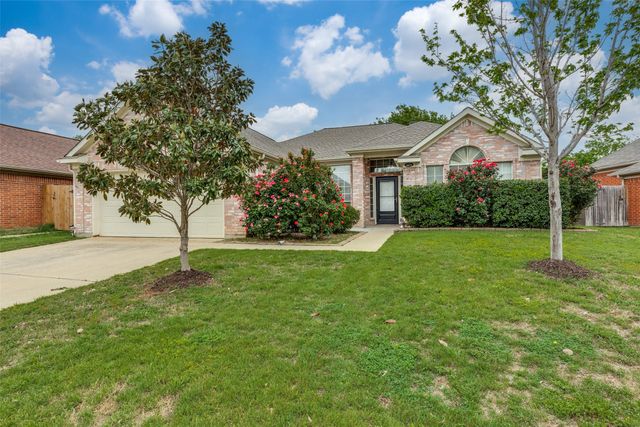 5673 Rockport Lane, Haltom City, TX 76137