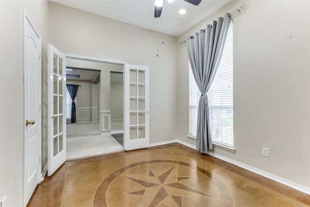 5673 Rockport Lane, Haltom City, TX 76137