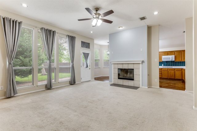 5673 Rockport Lane, Haltom City, TX 76137