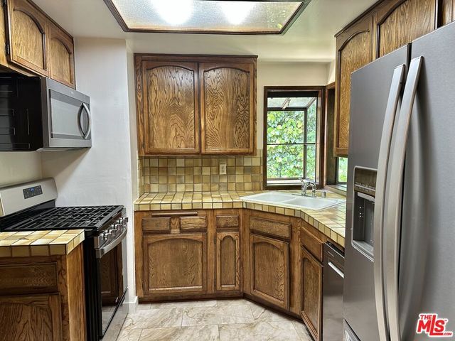 4608 Saloma Avenue, Sherman Oaks, CA 91403