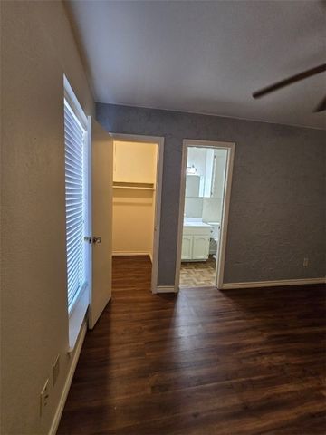 5166 Middlecoff Road B, Corpus Christi, TX 78413