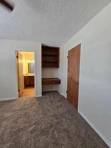 5166 Middlecoff Road B, Corpus Christi, TX 78413