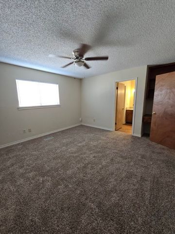 5166 Middlecoff Road B, Corpus Christi, TX 78413