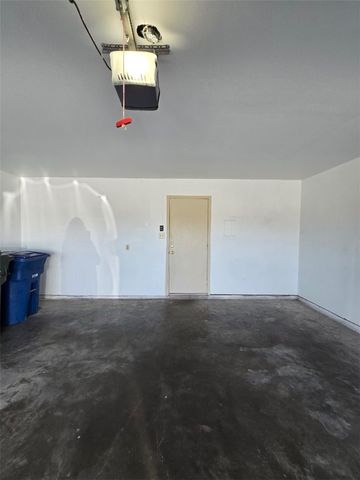 5166 Middlecoff Road B, Corpus Christi, TX 78413