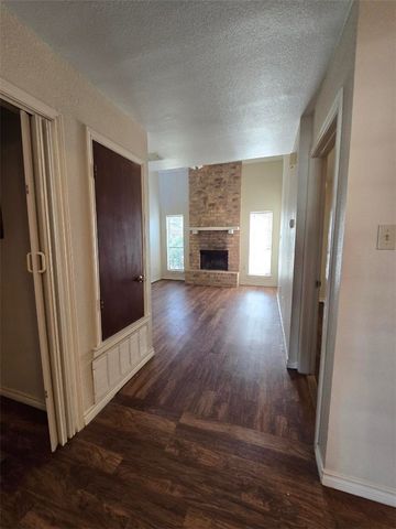 5166 Middlecoff Road B, Corpus Christi, TX 78413