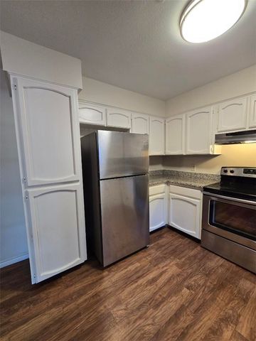 5166 Middlecoff Road B, Corpus Christi, TX 78413
