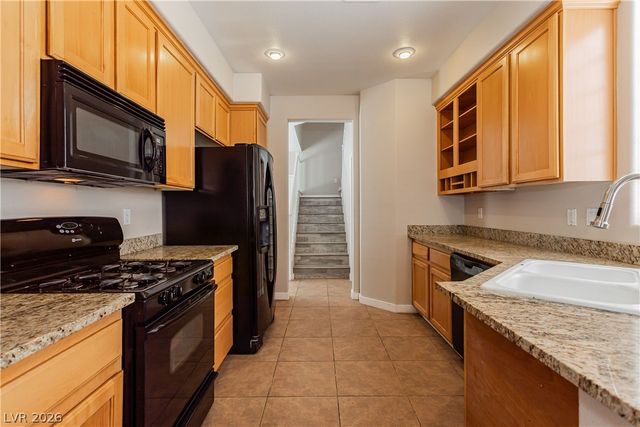 8611 Splendid Leaf Court, Las Vegas, NV 89178