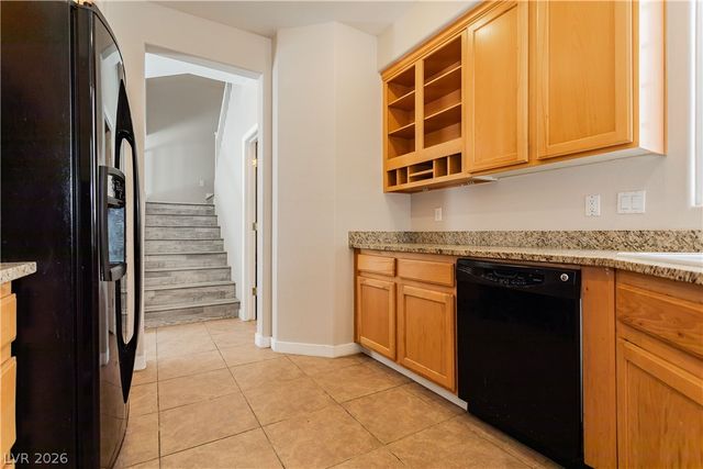 8611 Splendid Leaf Court, Las Vegas, NV 89178