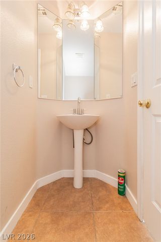 8611 Splendid Leaf Court, Las Vegas, NV 89178
