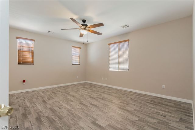 8611 Splendid Leaf Court, Las Vegas, NV 89178