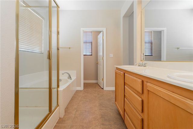 8611 Splendid Leaf Court, Las Vegas, NV 89178
