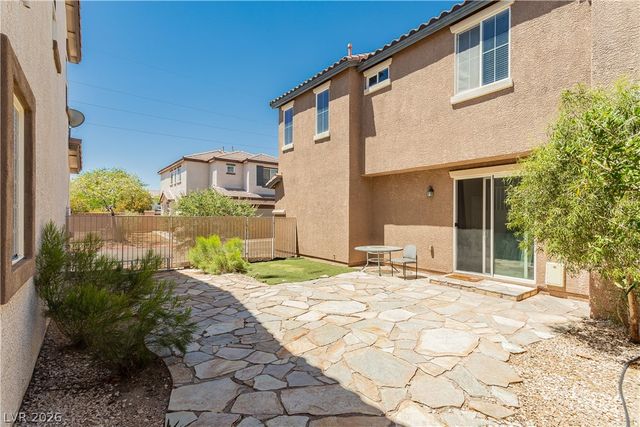 8611 Splendid Leaf Court, Las Vegas, NV 89178
