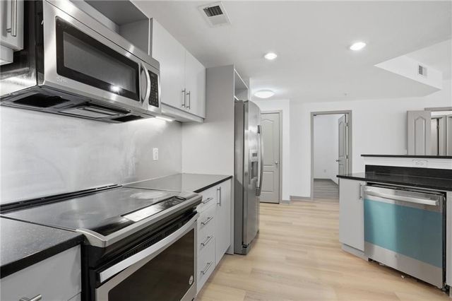 390 17th NW Street 3058, Atlanta, GA 30363