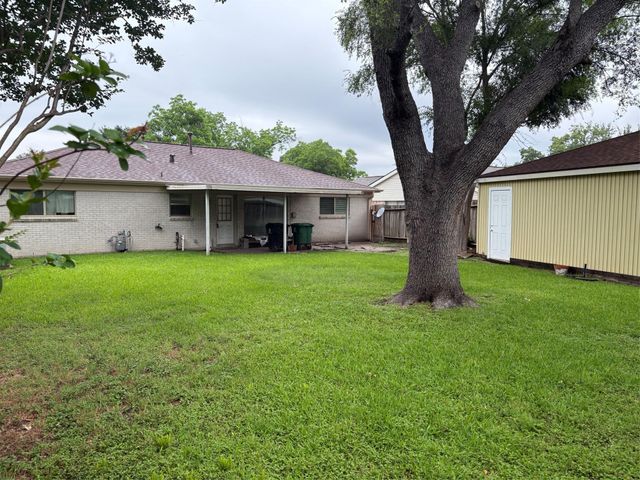 7903 Augustine Drive, Houston, TX 77036