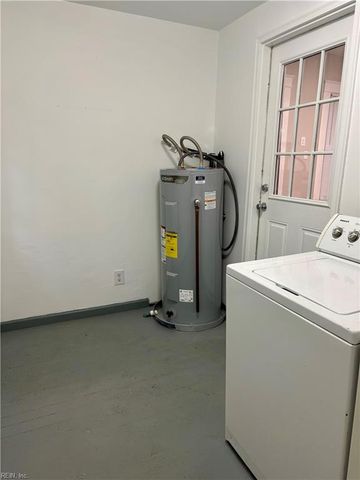 307 Constitution AVE, Portsmouth, VA 23704