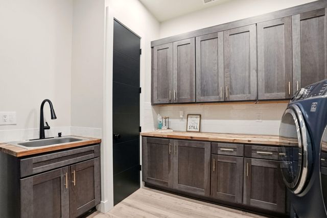 55401 Heierman Drive, Bend, OR 97707