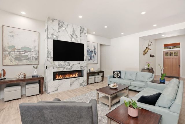 55401 Heierman Drive, Bend, OR 97707