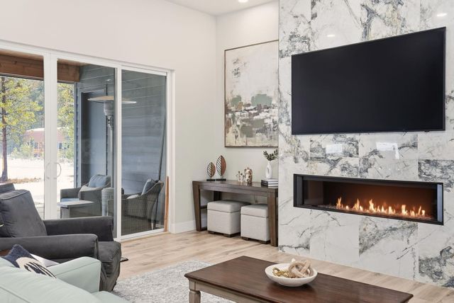 55401 Heierman Drive, Bend, OR 97707