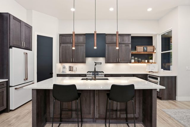 55401 Heierman Drive, Bend, OR 97707