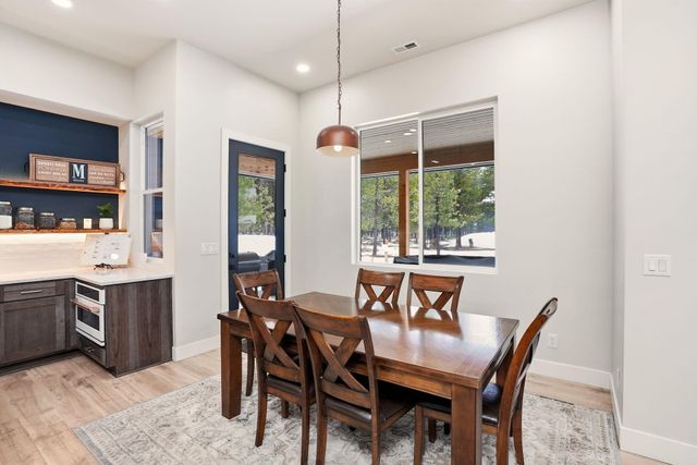 55401 Heierman Drive, Bend, OR 97707