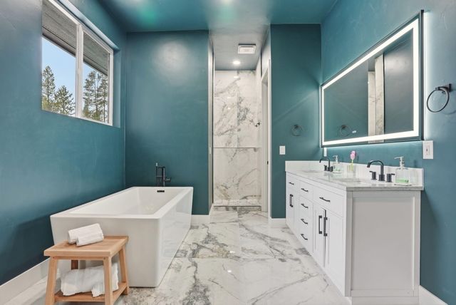 55401 Heierman Drive, Bend, OR 97707