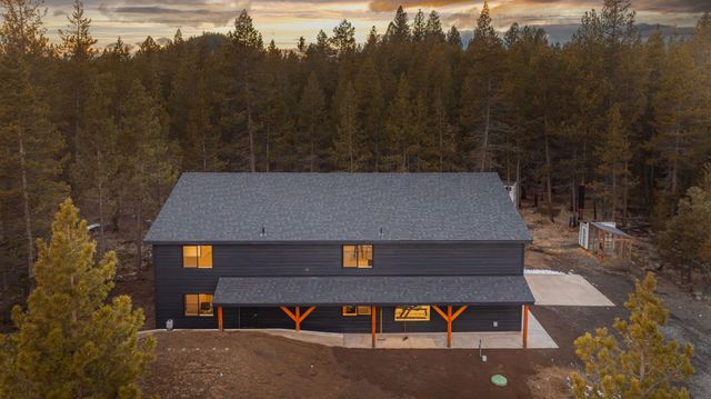 55401 Heierman Drive, Bend, OR 97707