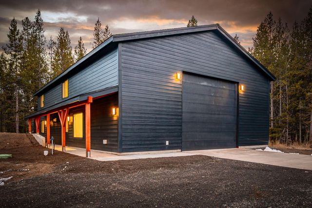 55401 Heierman Drive, Bend, OR 97707