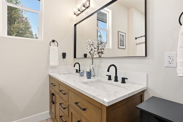 55401 Heierman Drive, Bend, OR 97707