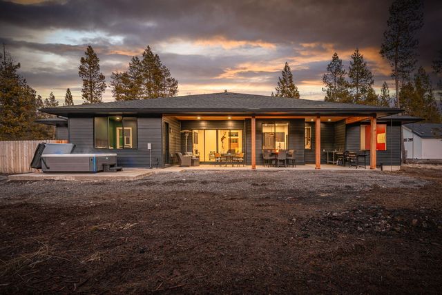 55401 Heierman Drive, Bend, OR 97707