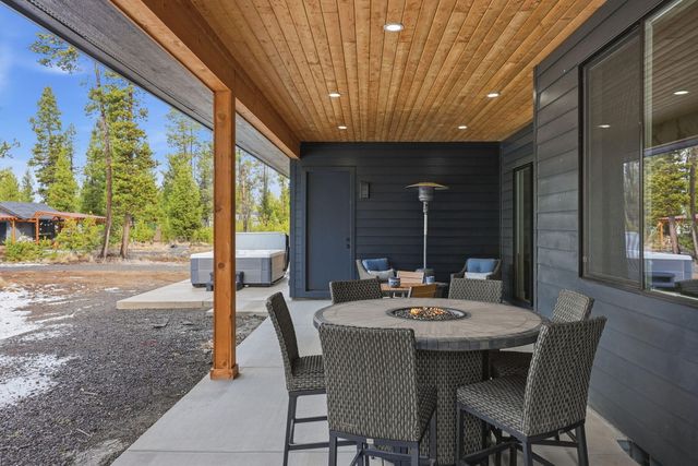 55401 Heierman Drive, Bend, OR 97707