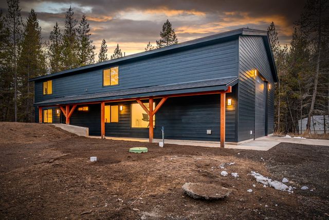 55401 Heierman Drive, Bend, OR 97707