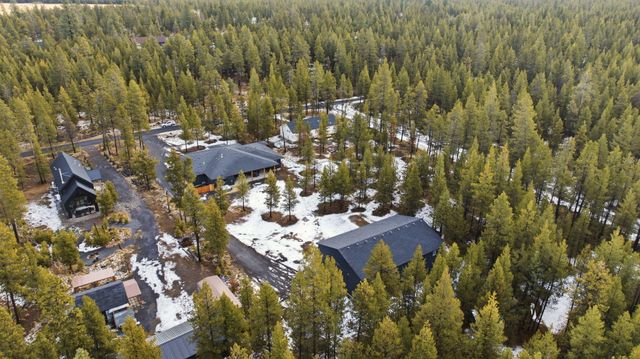 55401 Heierman Drive, Bend, OR 97707