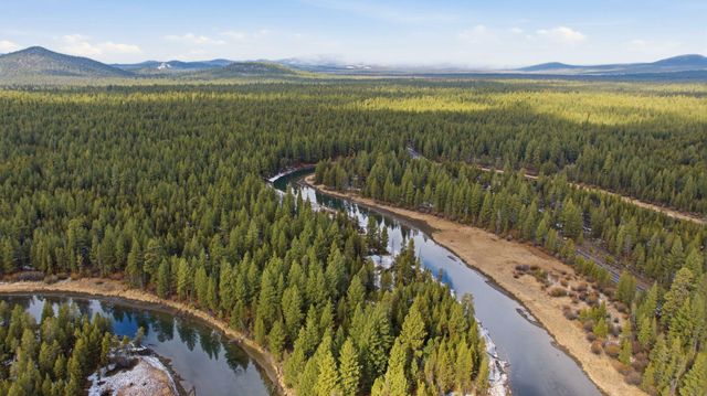 55401 Heierman Drive, Bend, OR 97707