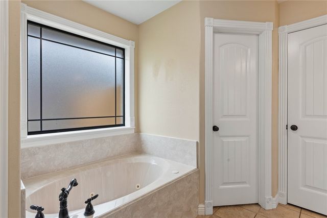 3807 Ransberg Court, College Station, TX 77845