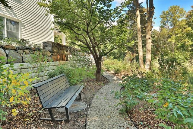 470 Main Street 11, Armonk, NY 10504