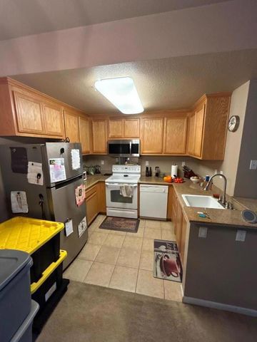 427 W Laurel Drive A, Salinas, CA 93906