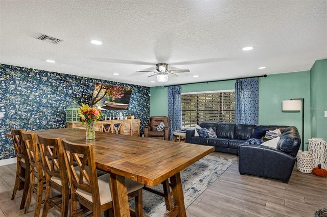 5520 NE 2ND LANE, Ocala, FL 34470