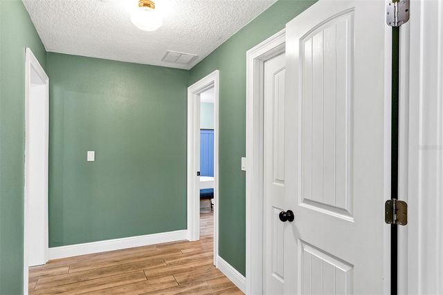 5520 NE 2ND LANE, Ocala, FL 34470