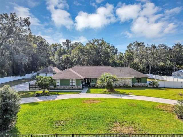 5520 NE 2ND LANE, Ocala, FL 34470