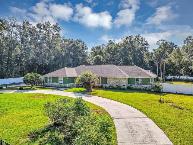 5520 NE 2ND LANE, Ocala, FL 34470