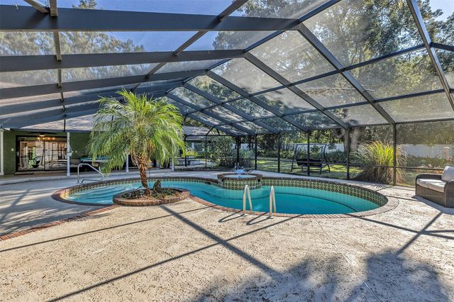 5520 NE 2ND LANE, Ocala, FL 34470