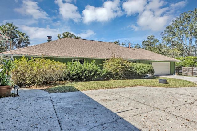 5520 NE 2ND LANE, Ocala, FL 34470