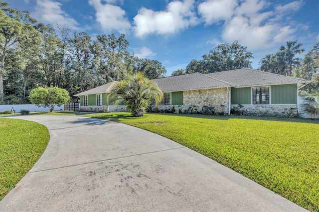 5520 NE 2ND LANE, Ocala, FL 34470