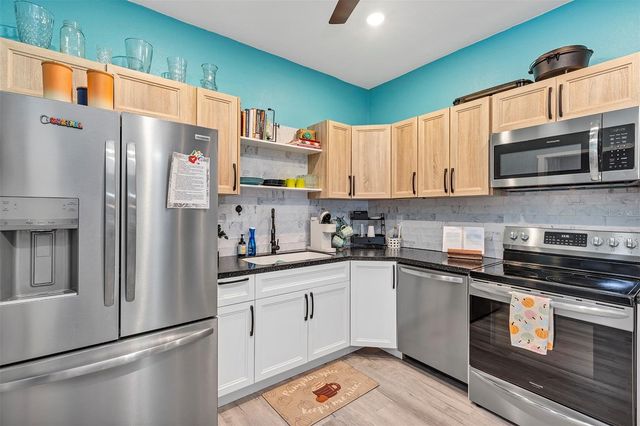 5520 NE 2ND LANE, Ocala, FL 34470