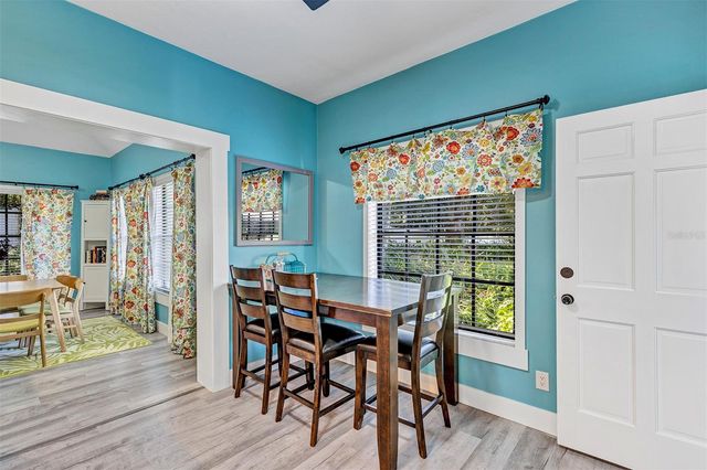 5520 NE 2ND LANE, Ocala, FL 34470