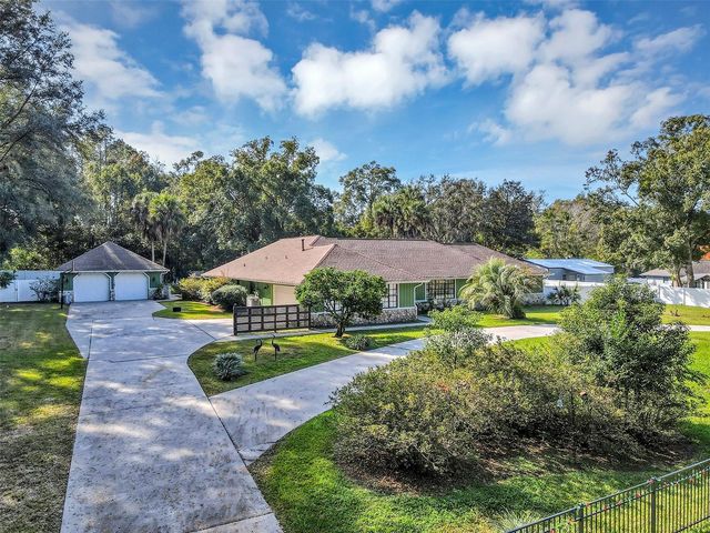 5520 NE 2ND LANE, Ocala, FL 34470