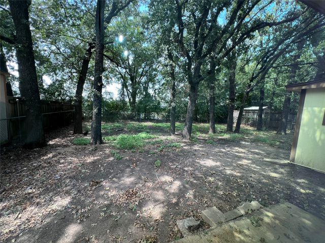 3221 Forestdale Lane, Balch Springs, TX 75180