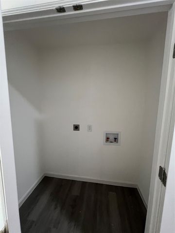3221 Forestdale Lane, Balch Springs, TX 75180